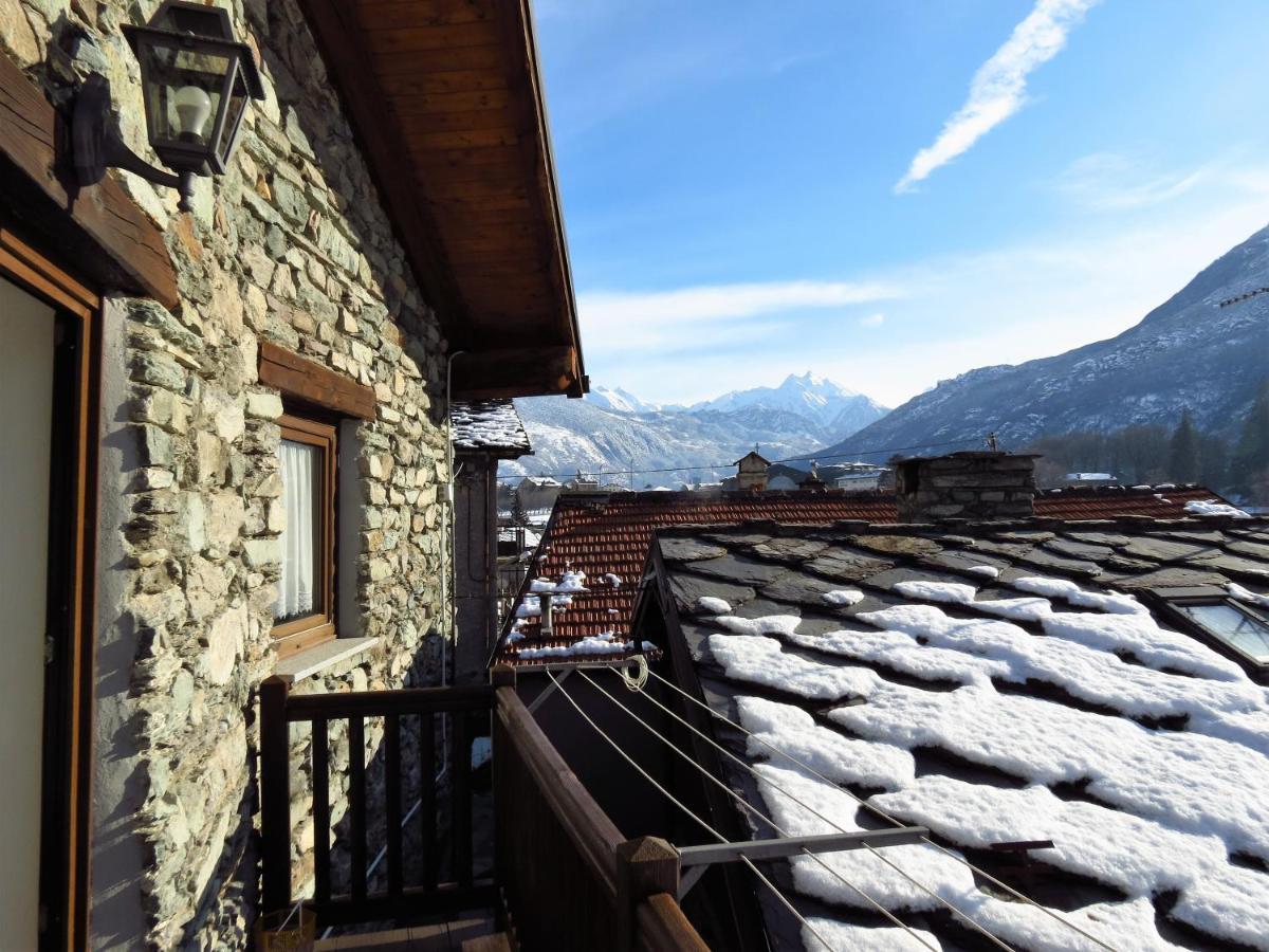 Apartamento Lo Gnomo Sotto Al Glicine Châtillon Exterior foto