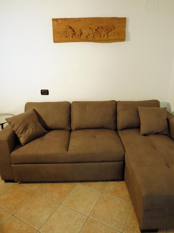 Apartamento Lo Gnomo Sotto Al Glicine Châtillon Exterior foto