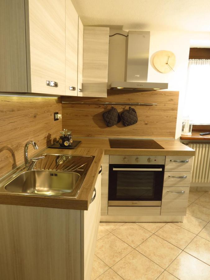 Apartamento Lo Gnomo Sotto Al Glicine Châtillon Exterior foto