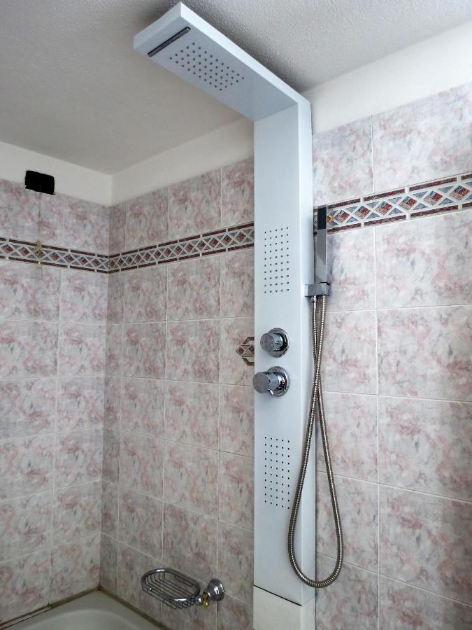 Apartamento Lo Gnomo Sotto Al Glicine Châtillon Exterior foto